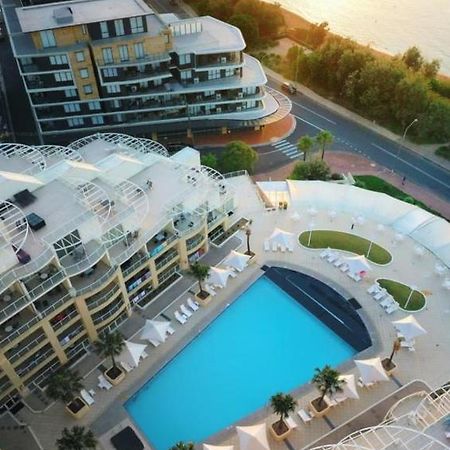 Base Holidays - Ettalong Beach Premium Apartments Esterno foto