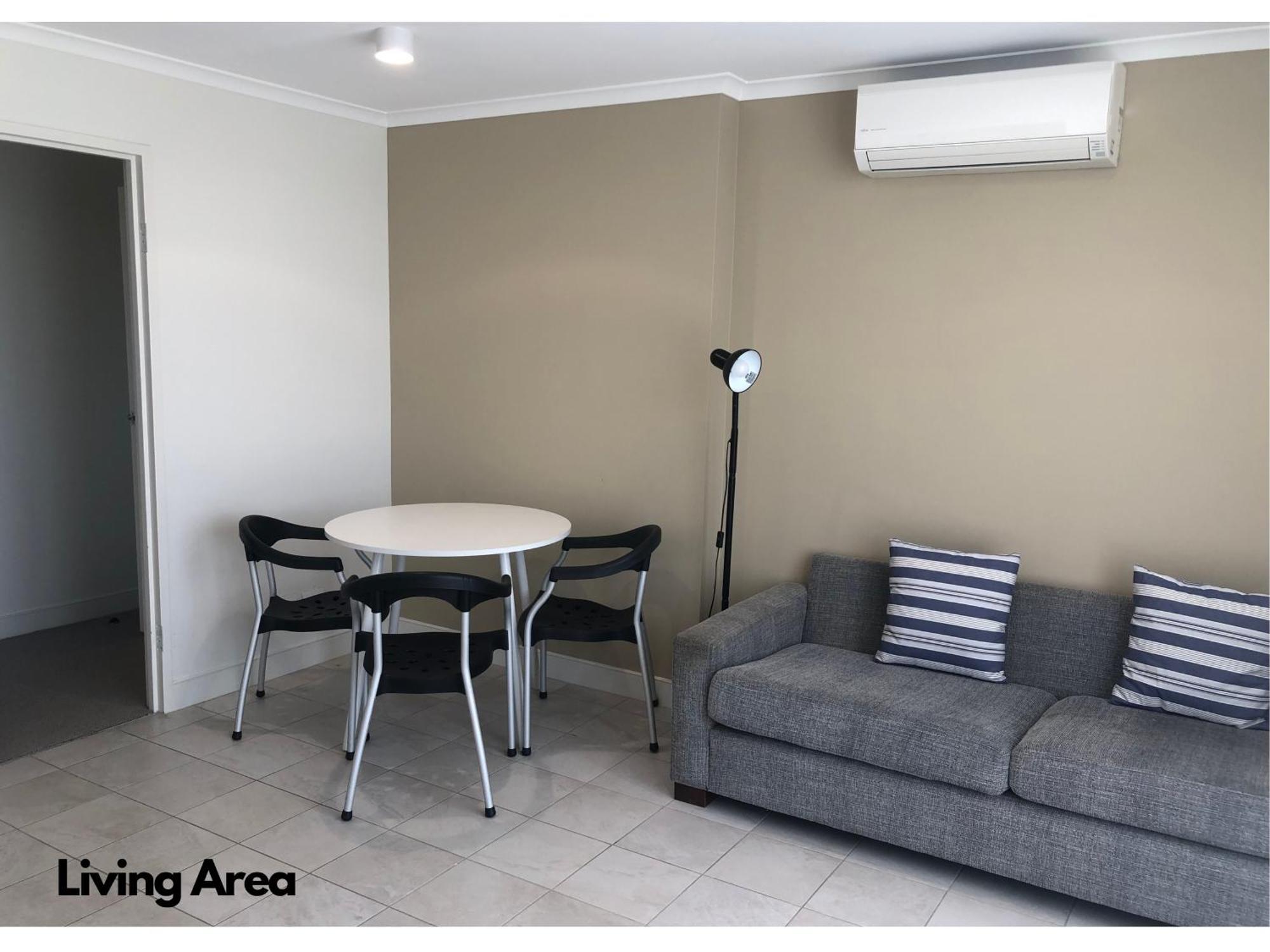 Base Holidays - Ettalong Beach Premium Apartments Esterno foto