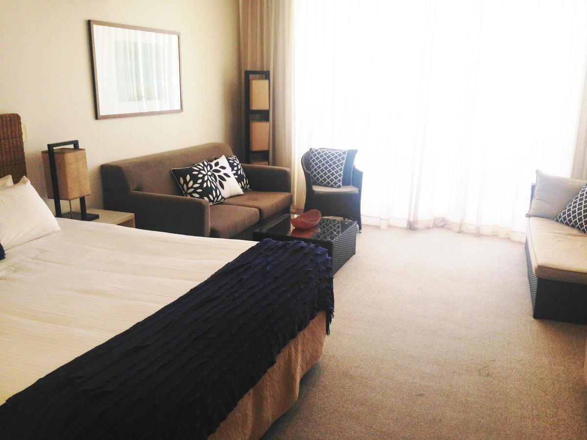 Base Holidays - Ettalong Beach Premium Apartments Esterno foto