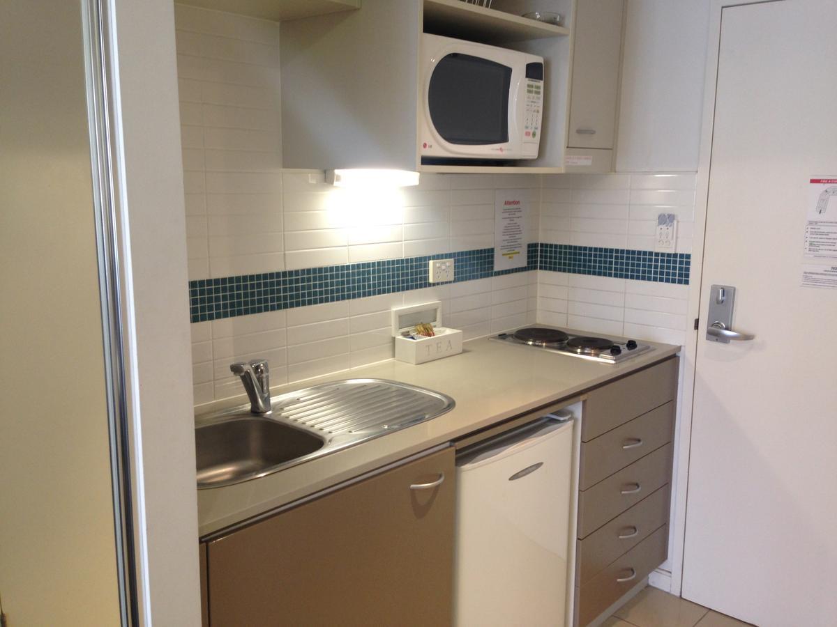 Base Holidays - Ettalong Beach Premium Apartments Esterno foto