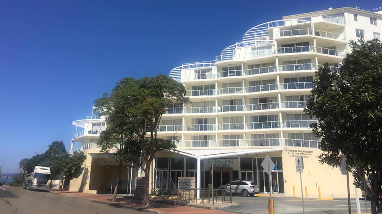 Base Holidays - Ettalong Beach Premium Apartments Esterno foto